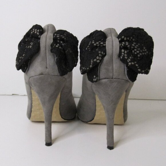 BETSEY JOHNSON Itsy Heels Women's 8.5 Black Bow Leopard Lace & Suede Pumps - Picture 2 of 11